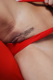Lovely Yarina A In Hot Red Bikini-04