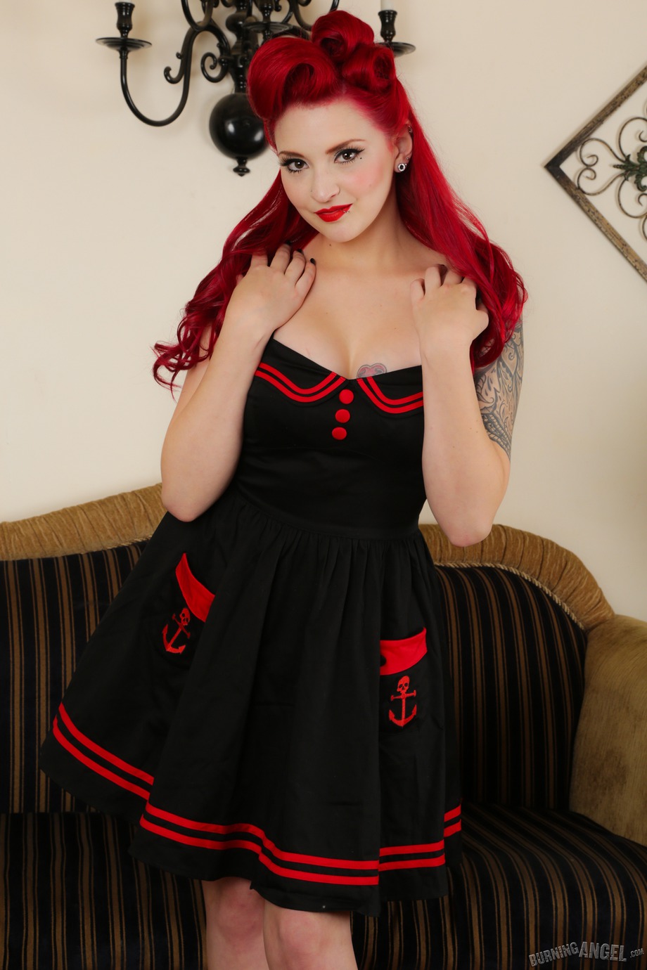 Redhead Babe Amber Ivy 00