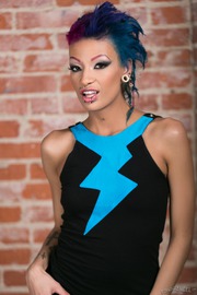 Horny Slut Roggie-01