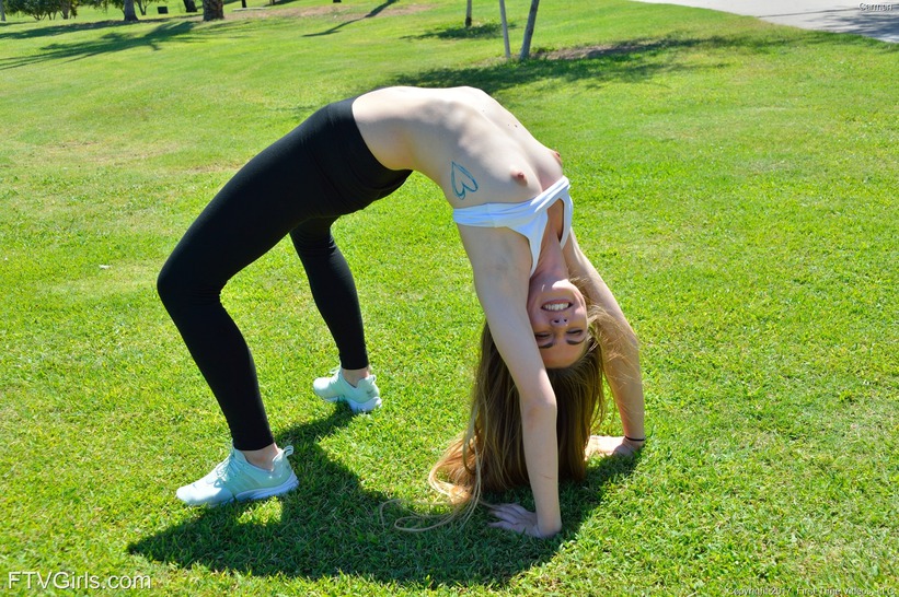 Her Runner's Form 05