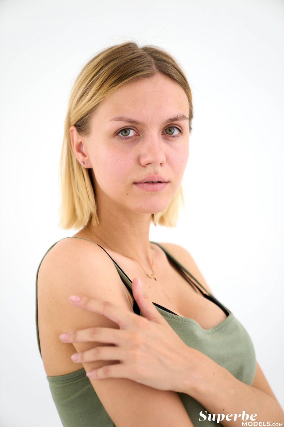 Introducing Lana Lane 00