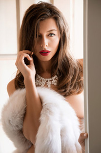 Roxanna June